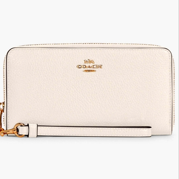 Coach Long Zip Around Wristlet Wallet. - Picture 1 of 3